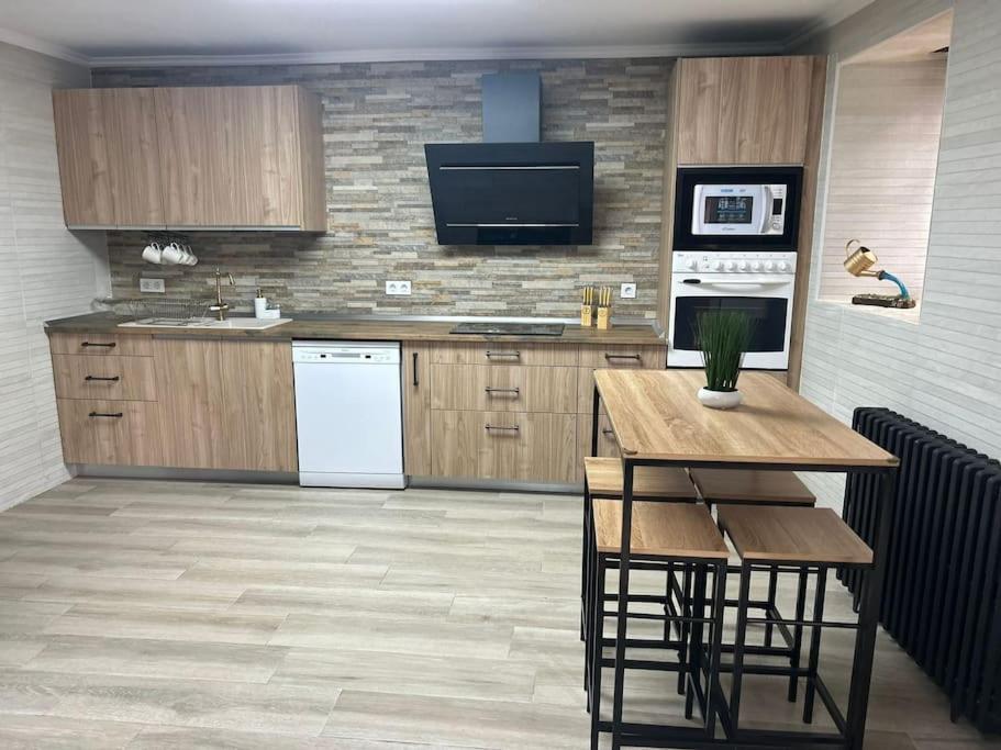 Vila Www Luabierzo Molinaseca Exteriér fotografie